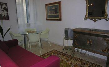 Oriolo Apartamento *